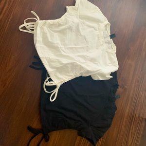 2 Crop Tops